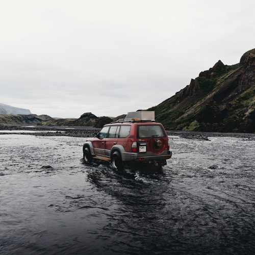 Green Cell Car Inverter 24V to 230V (voltage booster) 2000W/4000W Pure Sine Wave INV20 for buses, trucks, heavy vehicles