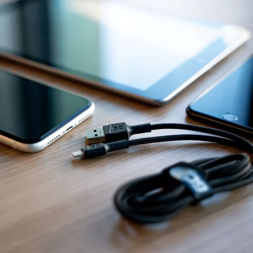 3x Kabel GC Ray USB - Lightning 30cm, 120cm, 200cm für iPhone, iPad, iPod, weiß LED, Schnellladung KABGCSET04