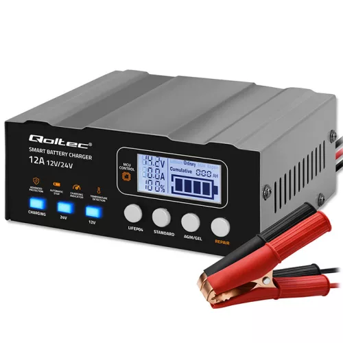 Qoltec intelligens mikroprocesszoros akkumulátortöltő 12/12,6/24 V, javítási funkcióval, AGM, GEL és LiFePO4 akkumulátorokhoz, LCD-kijelzővel
