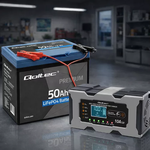 Qoltec intelligens mikroprocesszoros akkumulátortöltő 12 V / 10 A, javítási funkcióval és LCD-kijelzővel