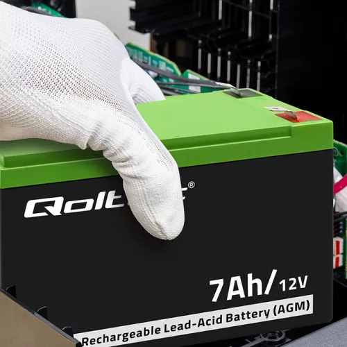 Qoltec karbantartásmentes AGM akkumulátor 12 V, 7 Ah, VRLA