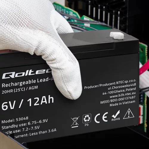 Qoltec AGM akkumulátor 6 V / 12 Ah – karbantartásmentes, UPS-hez, mérleghez és pénztárgéphez