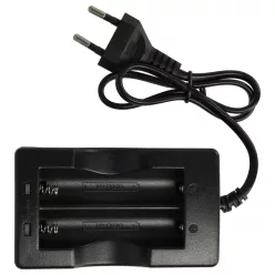 VHBW Charger for 17670, 18650 Batteries - 2 Slot