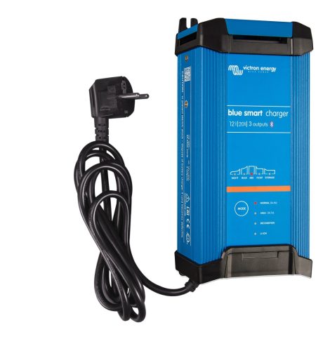 Victron Energy Blue Smart IP22 12V 20A (3) akkumulátortöltő