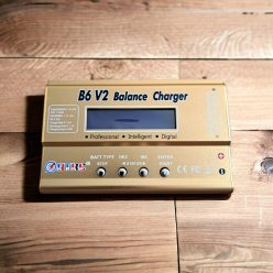   HTRC LiPo töltő, RC balancer gyorstöltő/merítő 1S-6S AC/DC B6V2 digitális akkumulátor pack töltő NiCd, Li-ion, Life, NiMH, LiHV, PB okos akkumulátorokhoz (arany)