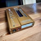 HTRC LiPo Ladegerät, RC Balancer Schnellladegerät/Entladegerät 1S-6S AC/DC B6V2 digitales Akkupack Ladegerät für NiCd, Li-ion, Life, NiMH, LiHV, PB intelligente Batterien (Gold)