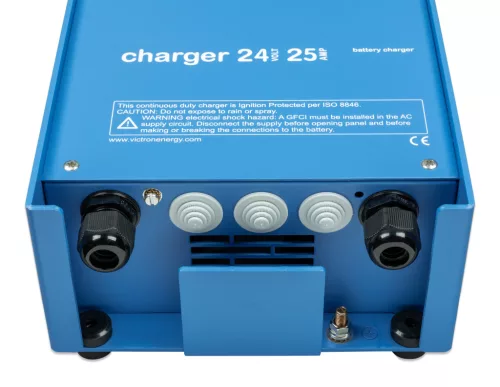 Victron Energy Phoenix 24V 25A (2+1) battery charger