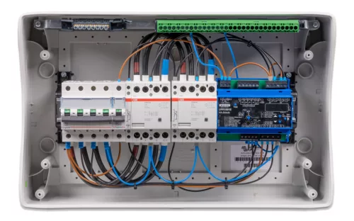 Victron Energy 65A 1- und 3-phasiger isolierter Kasten