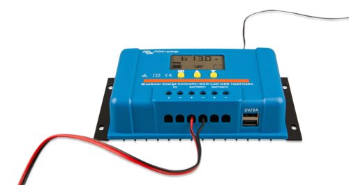 Victron Energy BlueSolar PWM-LCD&USB 12/24V-5A 12V / 24V 5A Solarladeregler