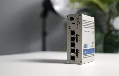 TELTONIKA RUTX50 professzionális ipari router, 5G, Wi-Fi 5, Dual SIM, 5 x RJ45 1000 Mb/s