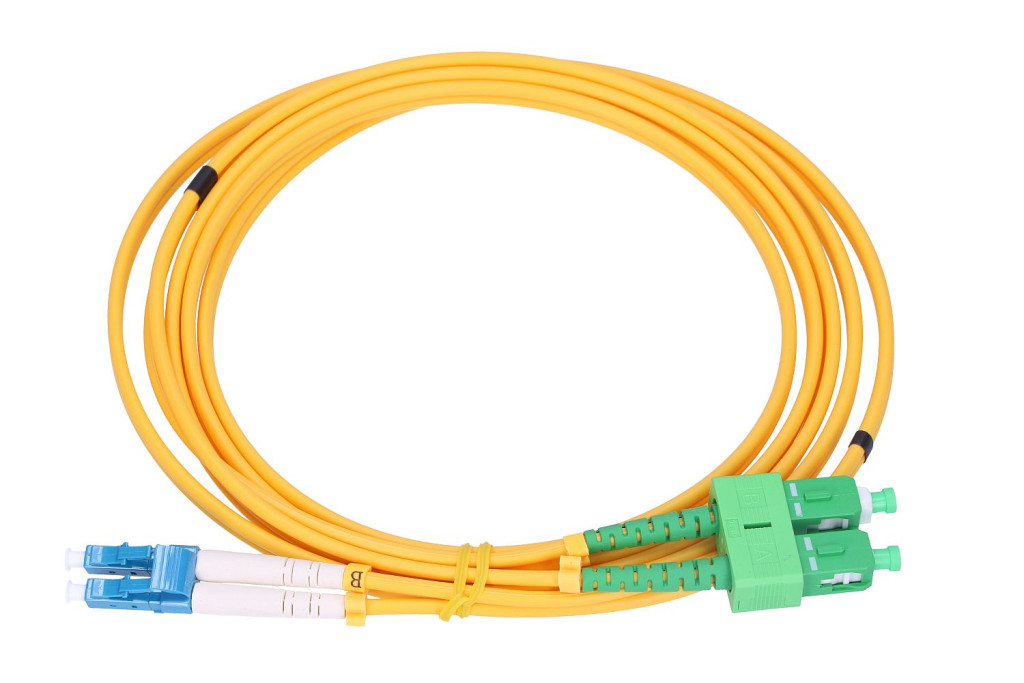 Extralink LC/UPC-SC/APC patch kábel, egymódusú, duplex, G657A, 3 mm, 1 m Extralink LC/UPC-SC/APC patch kábel, egymódusú, duplex, G657A, 3 mm, 1 m